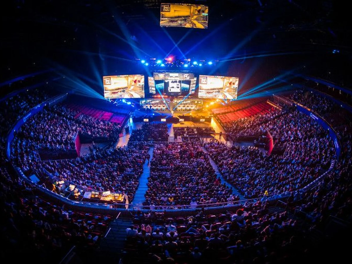 Visual kompetisi digital untuk kategori esports HOT985